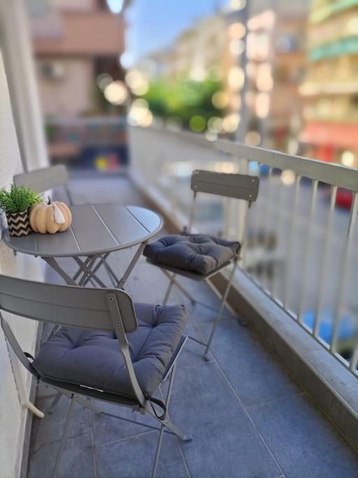 Luxe Boutique With Balcony Apartment Tesalonika Bagian luar foto