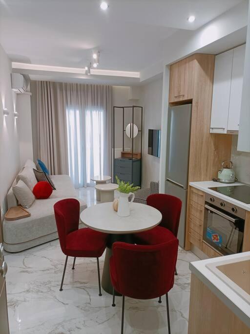 Luxe Boutique With Balcony Apartment Tesalonika Bagian luar foto
