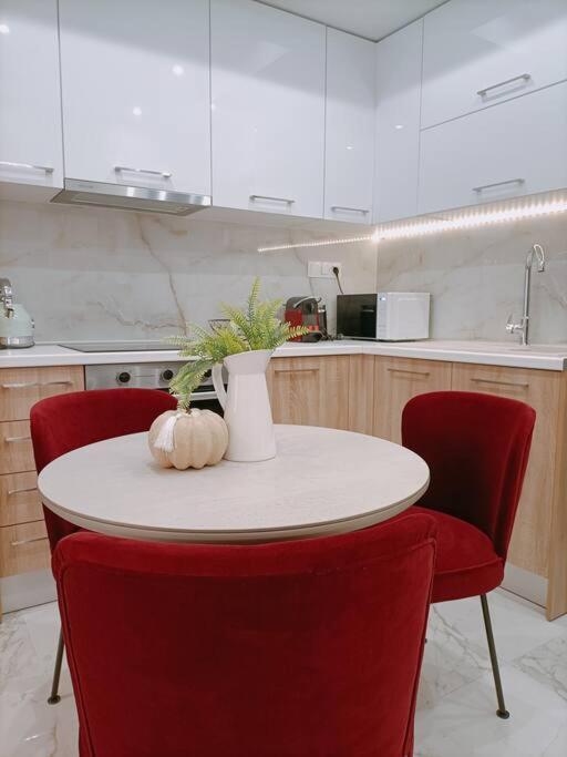 Luxe Boutique With Balcony Apartment Tesalonika Bagian luar foto