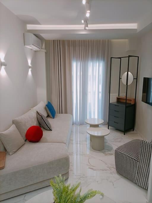 Luxe Boutique With Balcony Apartment Tesalonika Bagian luar foto
